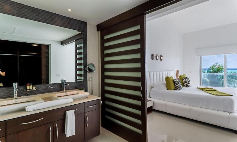 Mareazul Beach Condos Playa Del Carmen image