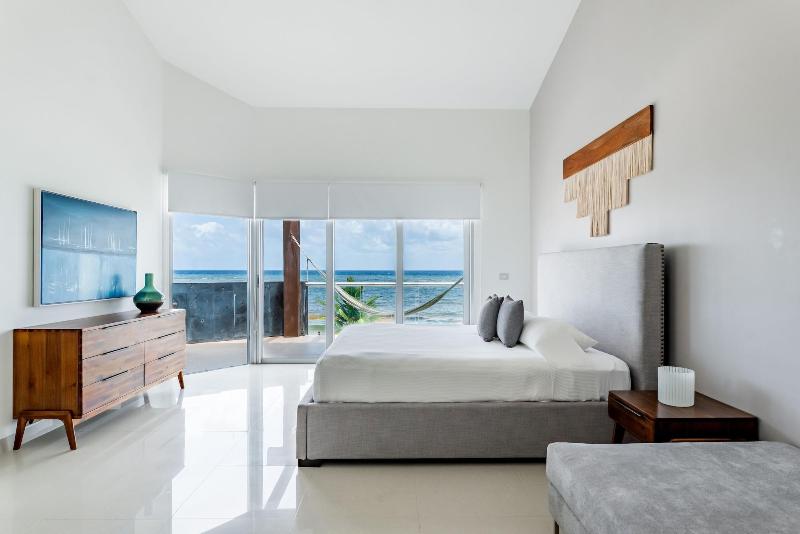 Mareazul Beach Condos Playa Del Carmen image