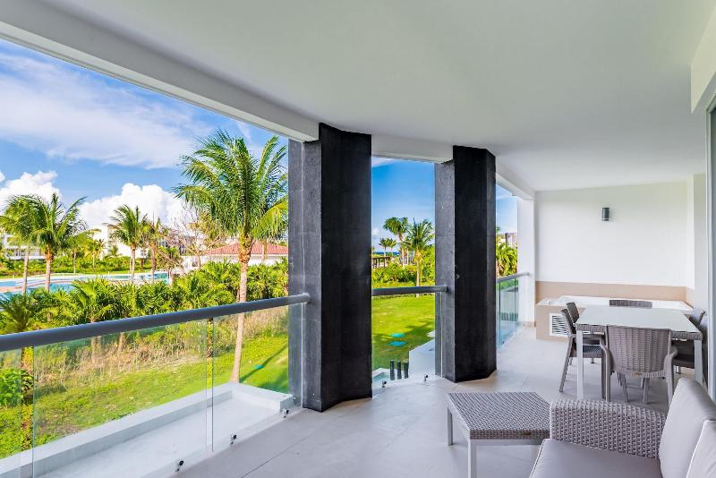 Mareazul Beach Condos Playa Del Carmen image