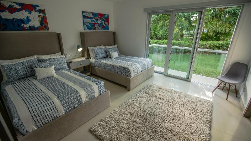 Mareazul Beach Condos Playa Del Carmen image