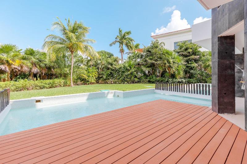 Mareazul Beach Condos Playa Del Carmen image