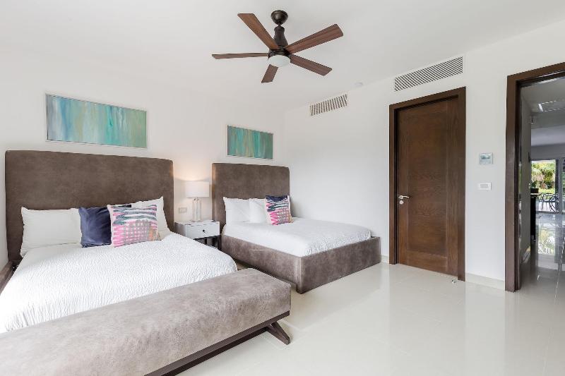 Mareazul Beach Condos Playa Del Carmen image