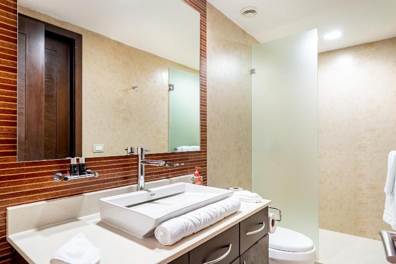 Mareazul Beach Condos Playa Del Carmen image