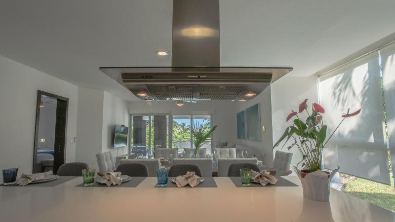 Mareazul Beach Condos Playa Del Carmen image