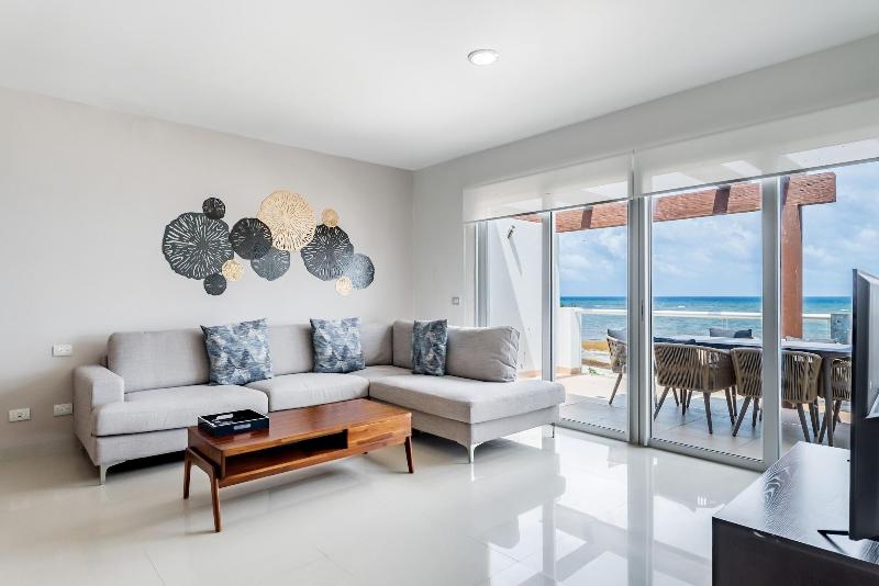 Mareazul Beach Condos Playa Del Carmen image