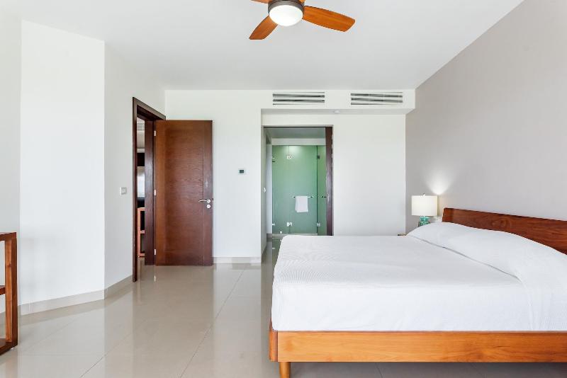 Mareazul Beach Condos Playa Del Carmen image