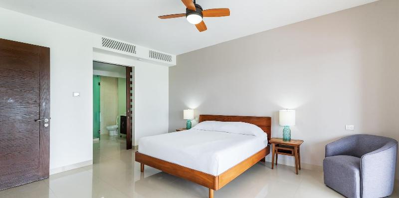 Mareazul Beach Condos Playa Del Carmen image