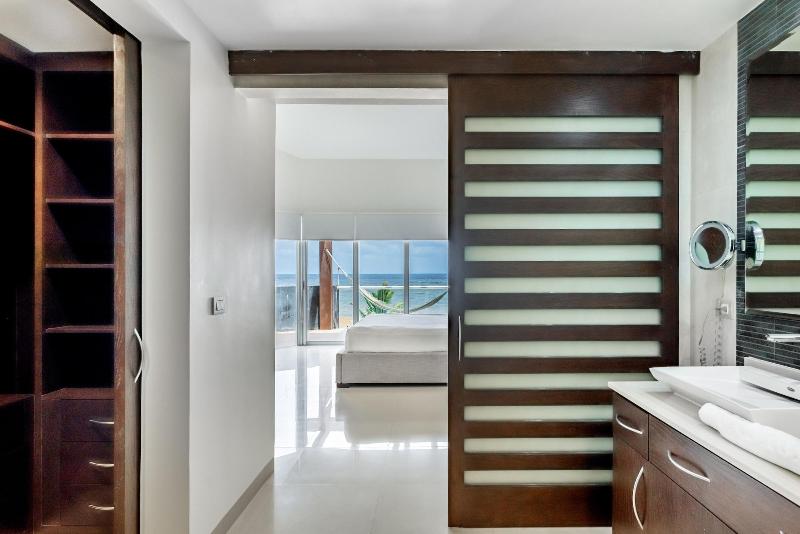 Mareazul Beach Condos Playa Del Carmen image