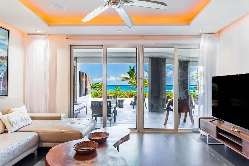 Mareazul Beach Condos Playa Del Carmen image