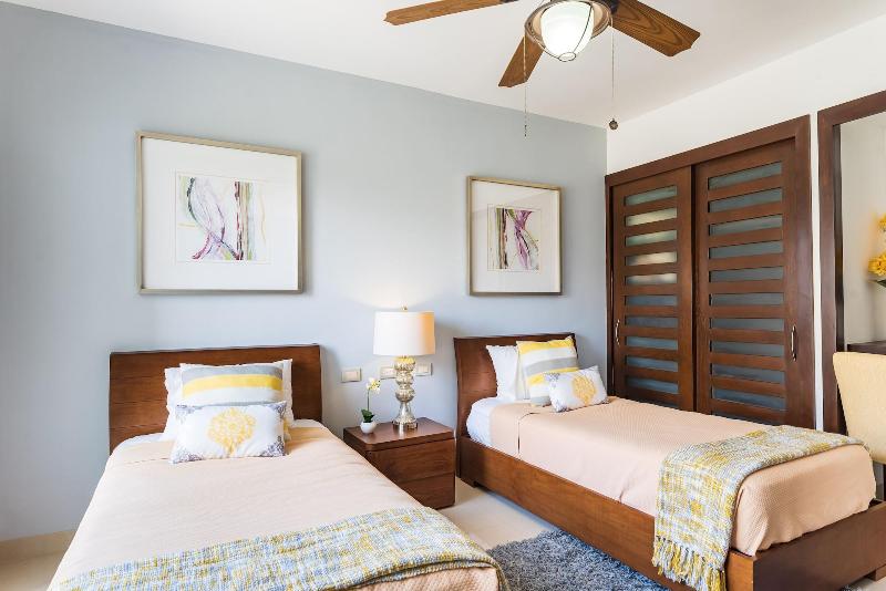 Mareazul Beach Condos Playa Del Carmen image