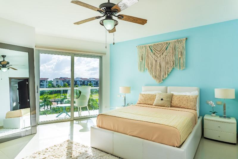 Mareazul Beach Condos Playa Del Carmen image