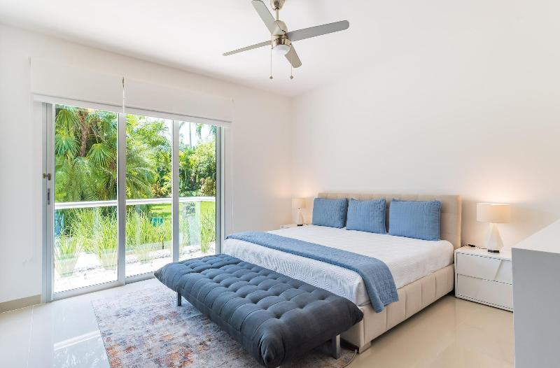 Mareazul Beach Condos Playa Del Carmen image