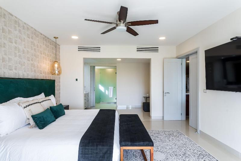 Mareazul Beach Condos Playa Del Carmen image