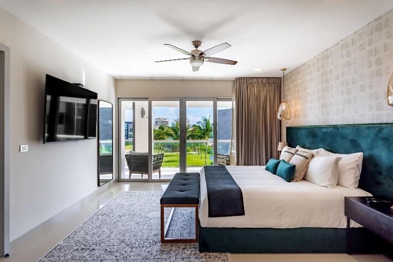 Mareazul Beach Condos Playa Del Carmen image