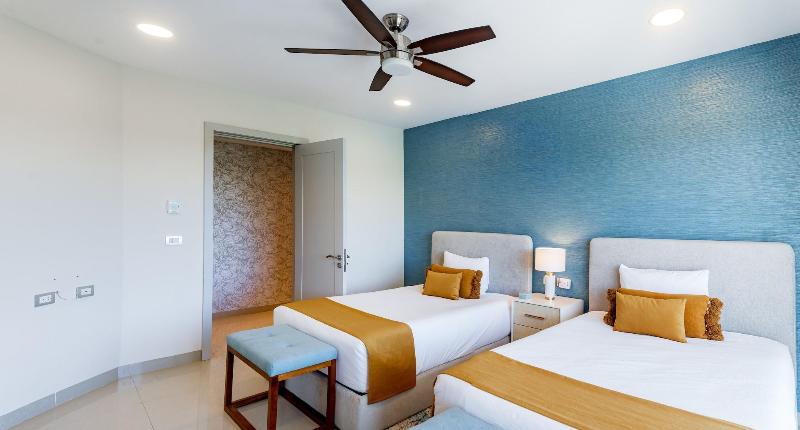 Mareazul Beach Condos Playa Del Carmen image