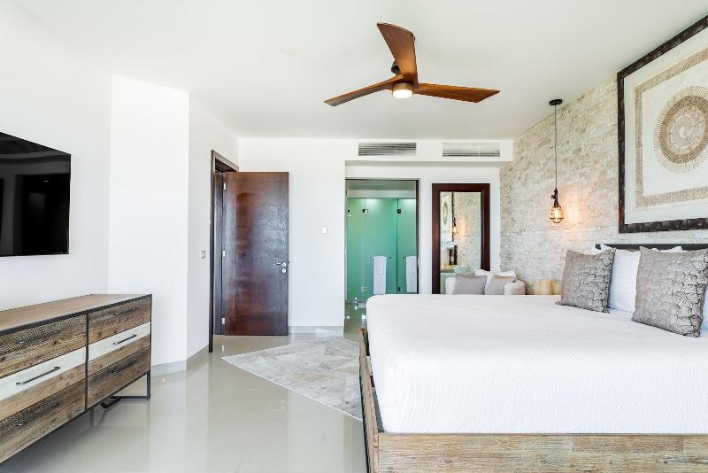 Mareazul Beach Condos Playa Del Carmen image