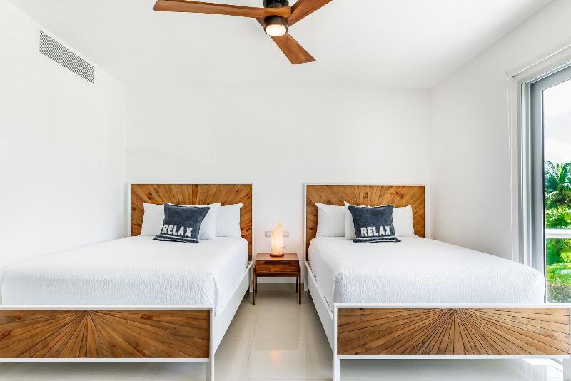 Mareazul Beach Condos Playa Del Carmen image