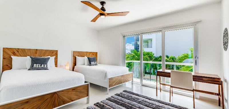 Mareazul Beach Condos Playa Del Carmen image