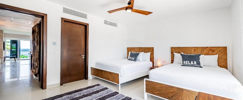 Mareazul Beach Condos Playa Del Carmen image