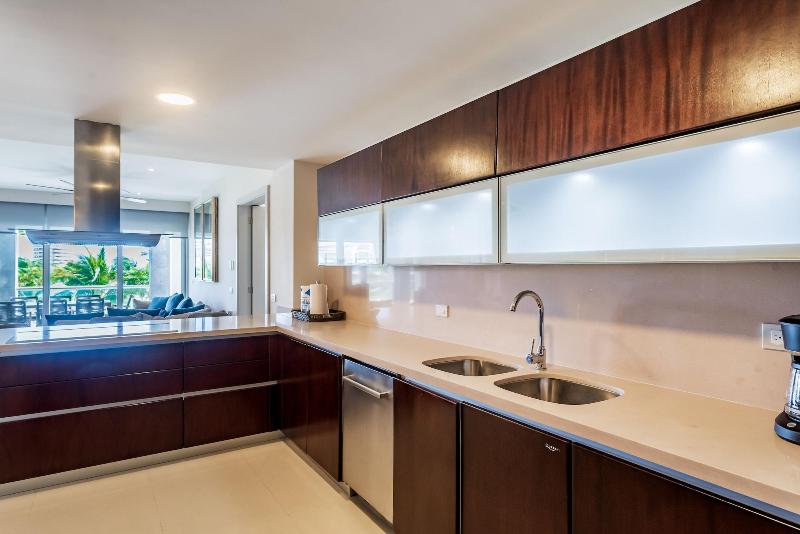 Mareazul Beach Condos Playa Del Carmen image