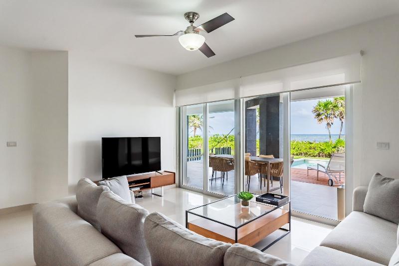 Mareazul Beach Condos Playa Del Carmen image