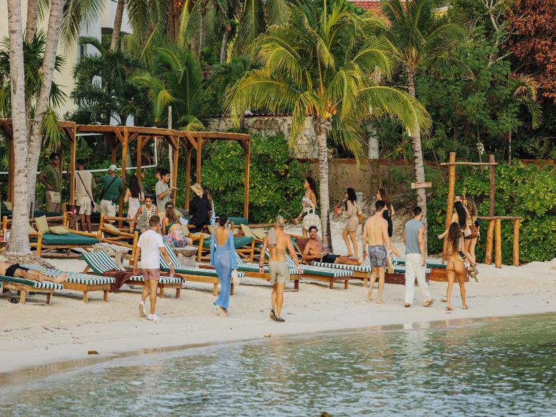 Mayan Monkey Isla Mujeres | Social Hotel image