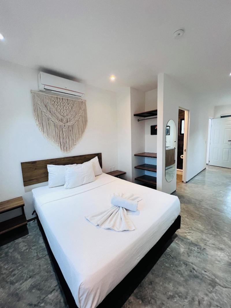 Coco Live Suites image