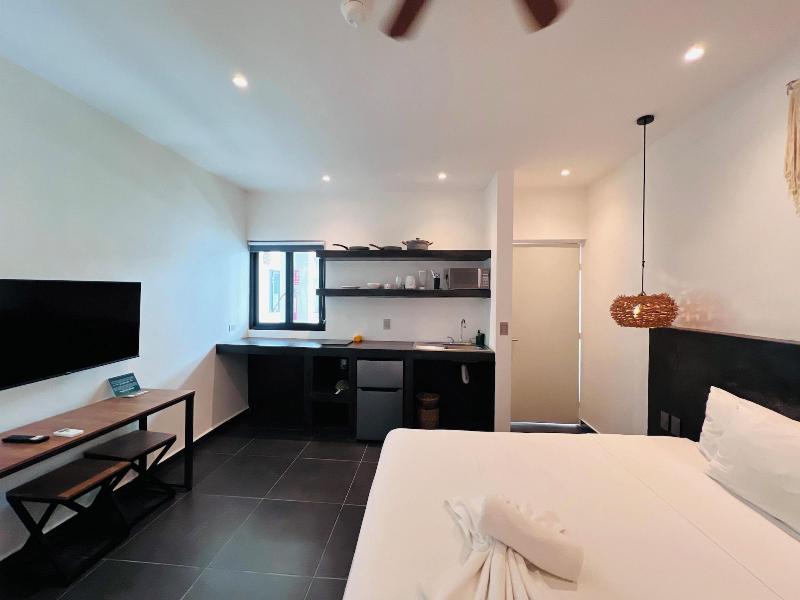 Coco Live Suites image