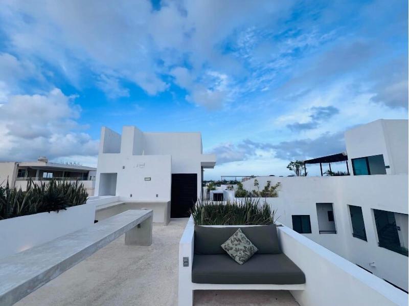 Coco Live Suites image