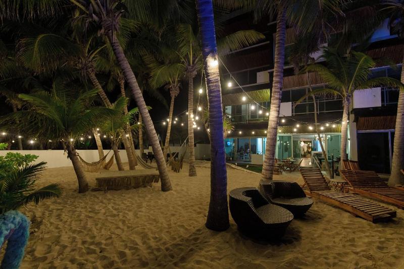 Angelina 28 Beachfront By Nah Hotels image