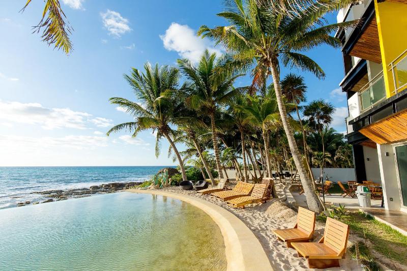 Angelina 28 Beachfront By Nah Hotels image