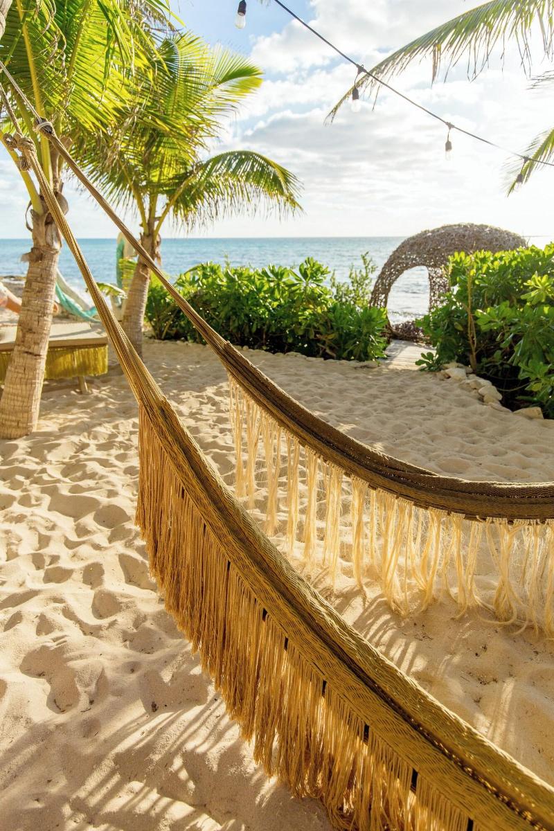 Angelina 28 Beachfront By Nah Hotels image