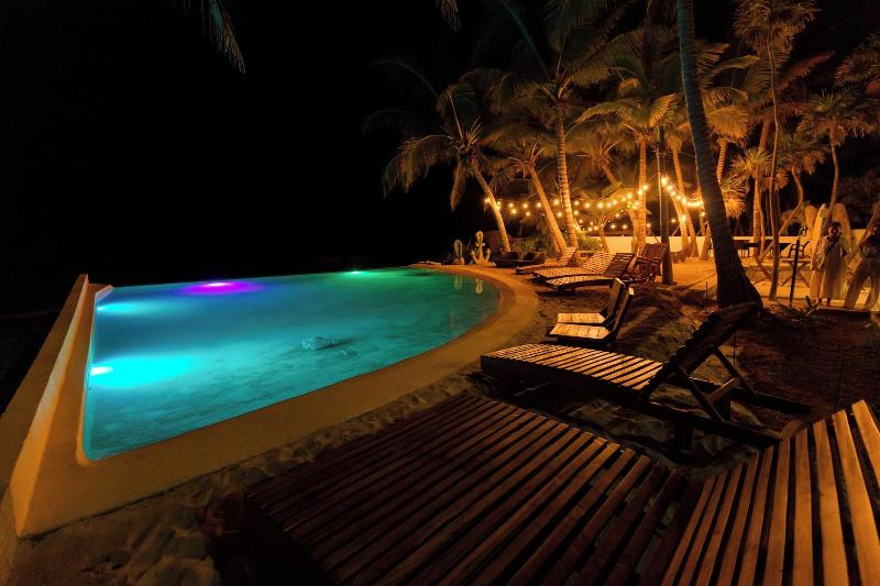 Angelina 28 Beachfront By Nah Hotels image