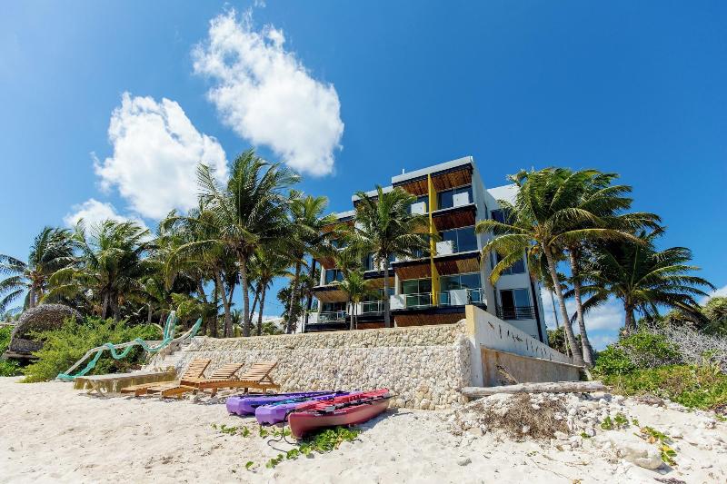 Angelina 28 Beachfront By Nah Hotels image