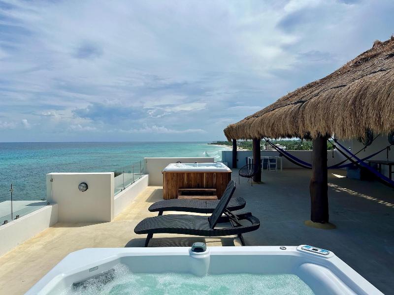 Angelina 28 Beachfront By Nah Hotels image