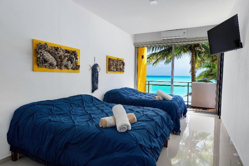 Angelina 28 Beachfront By Nah Hotels image