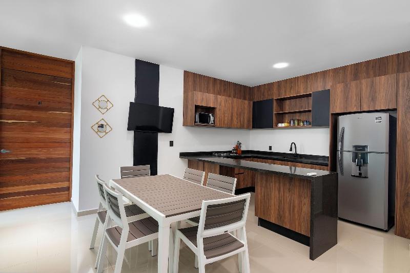Angelina 28 Beachfront By Nah Hotels image
