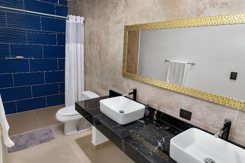 Angelina 28 Beachfront By Nah Hotels image