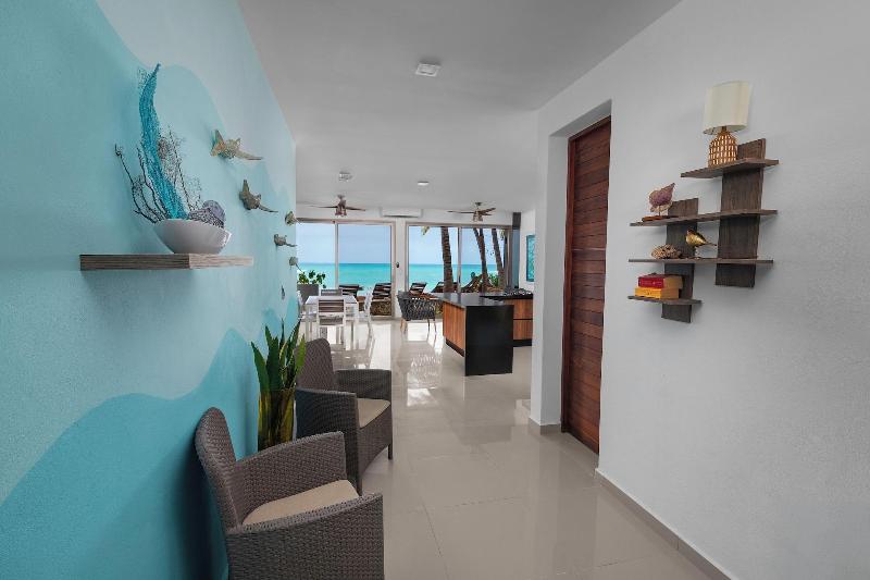 Angelina 28 Beachfront By Nah Hotels image