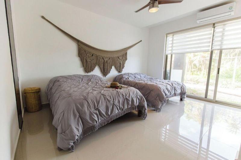 Angelina 28 Beachfront By Nah Hotels image