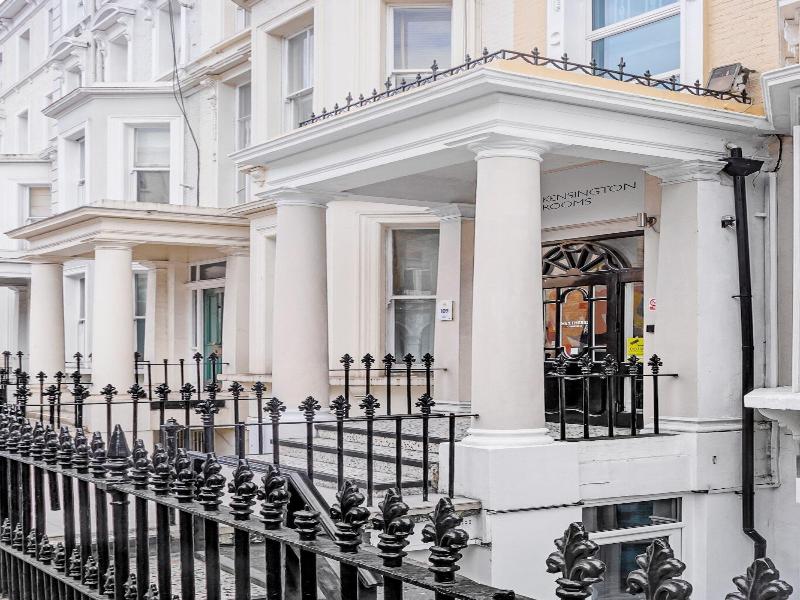 B48 London Earls Court image