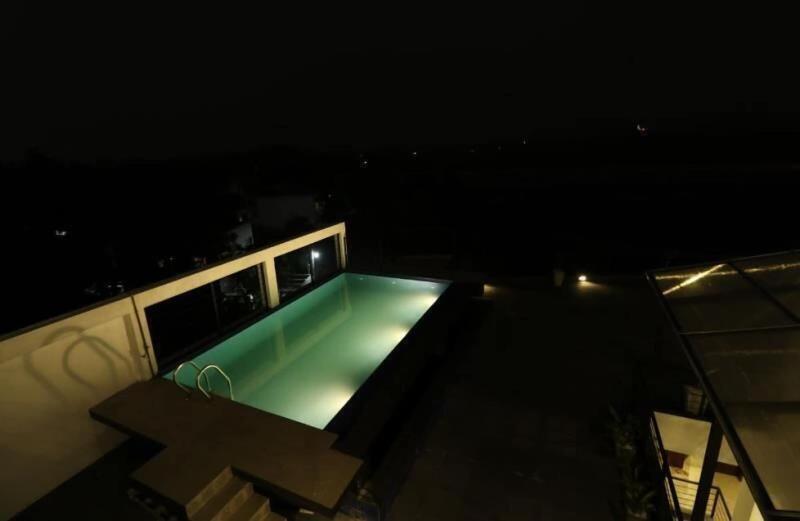 Sky 14 Hotel Apartments image