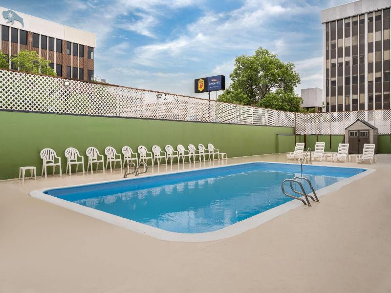 Super 8 By Wyndham Great Falls City Center image
