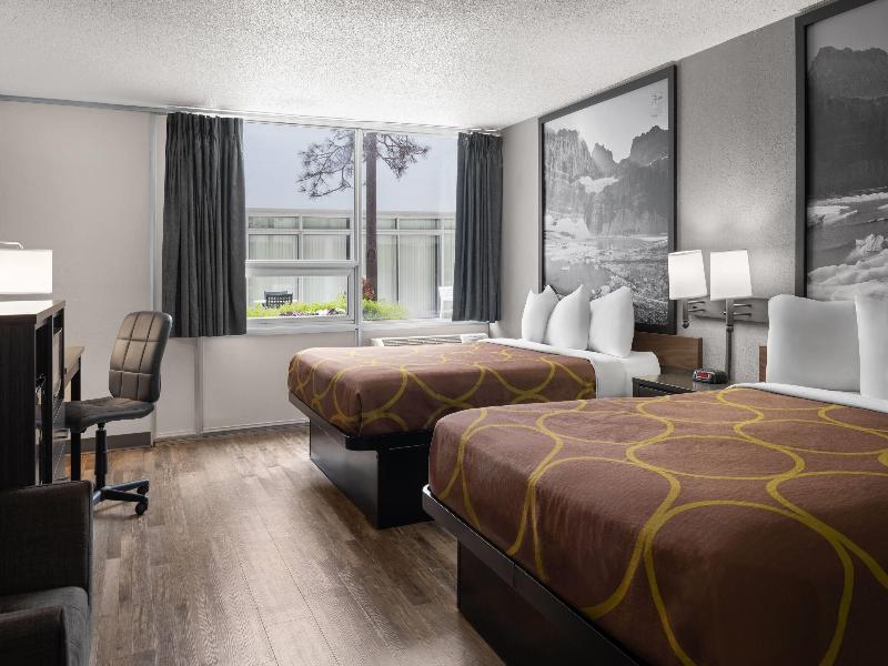 Super 8 By Wyndham Great Falls City Center image