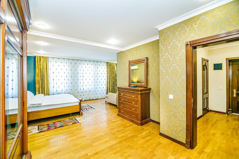 The Lantern Quarters image