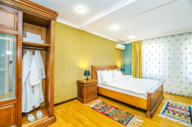 The Lantern Quarters image