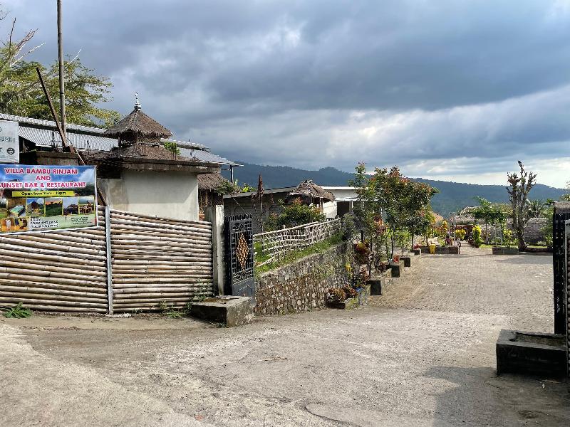 Villa Bambu Rinjani & Restaurant By Zuzu image