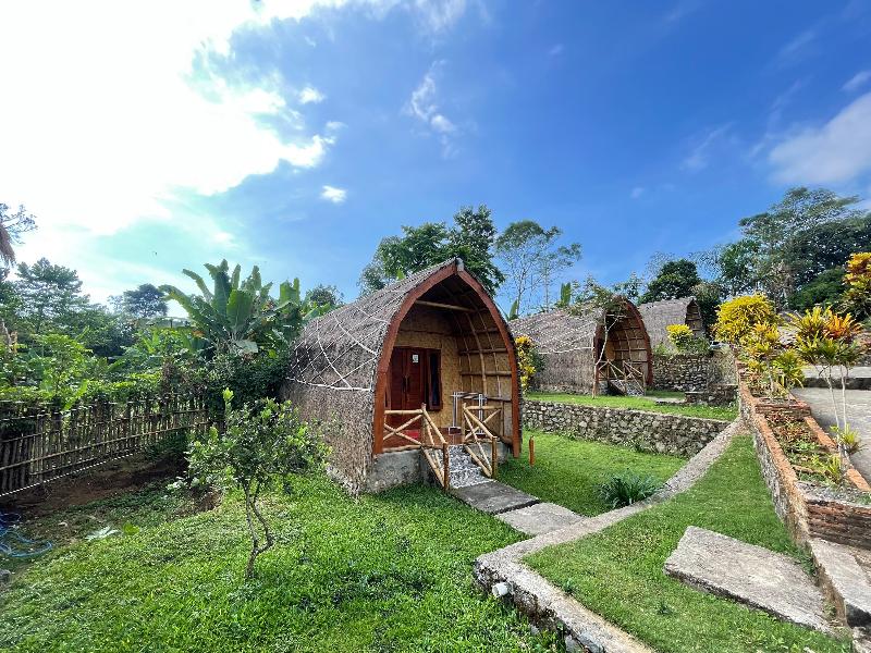 Villa Bambu Rinjani & Restaurant By Zuzu image