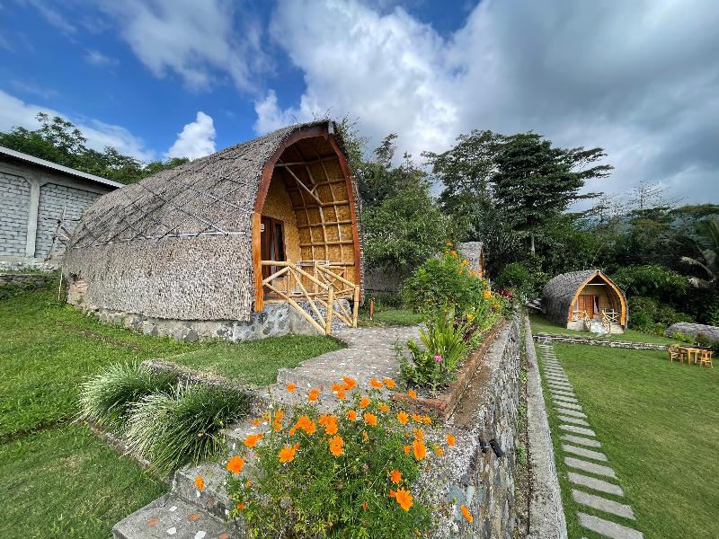 Villa Bambu Rinjani & Restaurant By Zuzu image