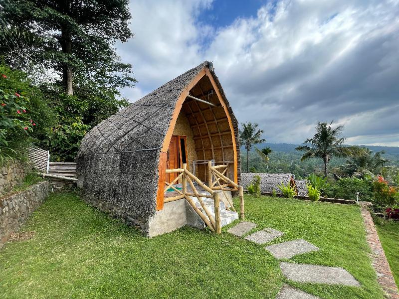 Villa Bambu Rinjani & Restaurant By Zuzu image